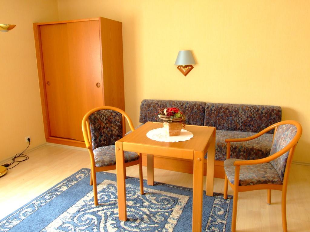 Hotel Am Birkenweg Эрланген Номер фото